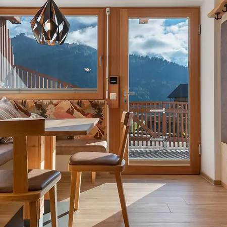 Solinda App Vivaldi Apartment Selva di Val Gardena